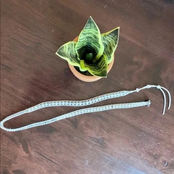 Victoria Emerson Marble on White 3-Wrap Bracelet - Picture 4 of 8